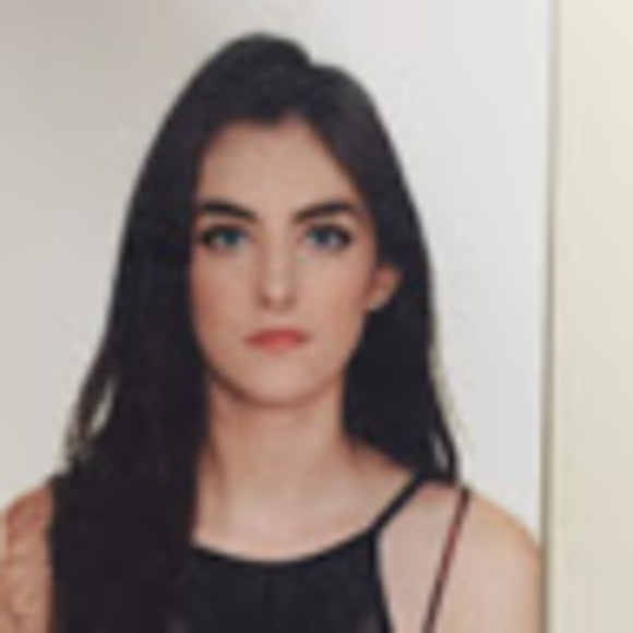 Meet your Posher, Quinn - Picture 1 of 1